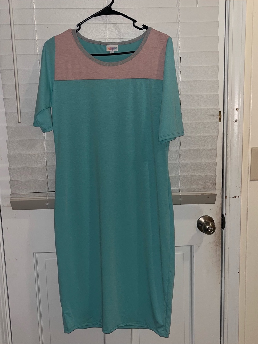 Casual Turquoise and Pink Colorblock Women’s Dress sz lg